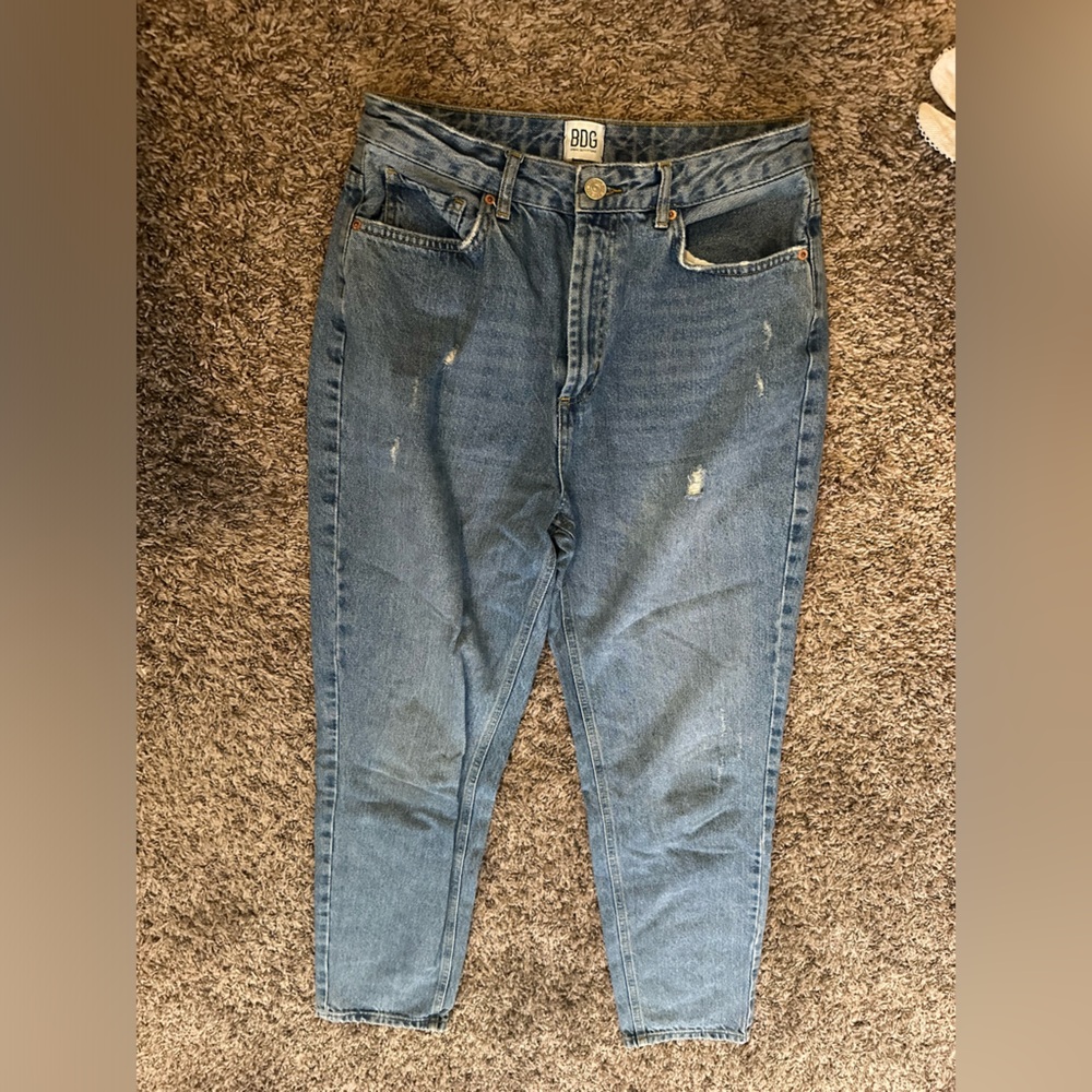 BDG MOM JEANS (HIGH-RISE)